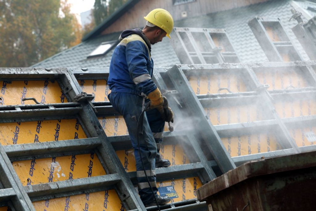Latvijā mazākais nodarbināto skaita pieaugums ES