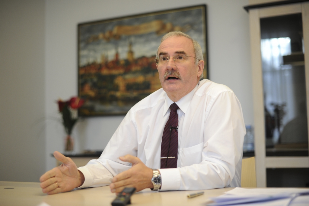 Rāviņš: ZZS premjera kandidātiem konkurencei jāpievieno Lembergs