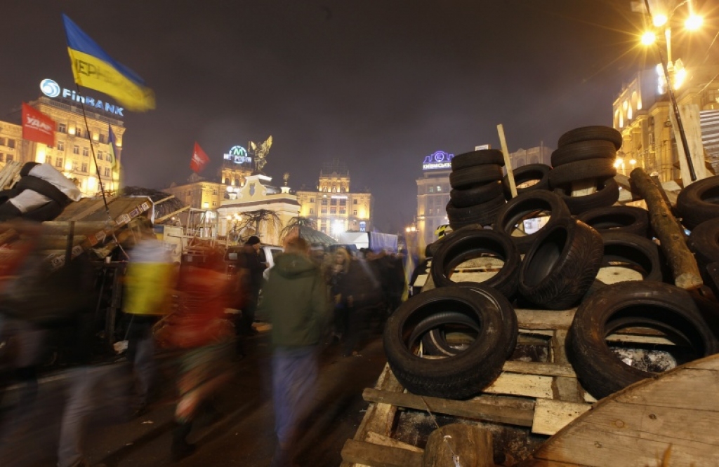 Ukrainas protestos brīvdienās pulcējas aptuveni 200 tūkstoši cilvēku
