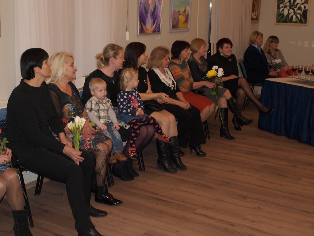 Aktīvi rīko izstādes