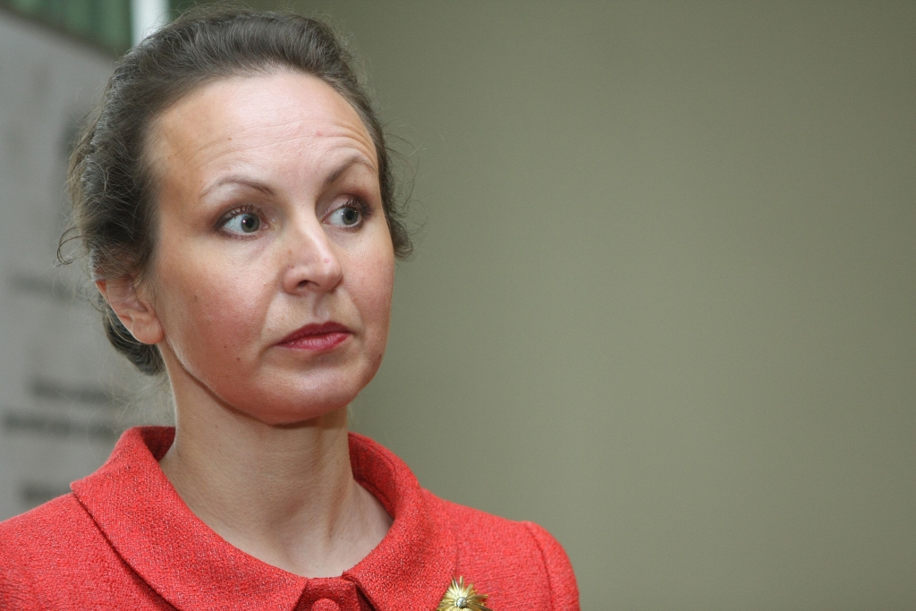 Meņģelsone: Realitātē algu līmenis nav tik spīdošs