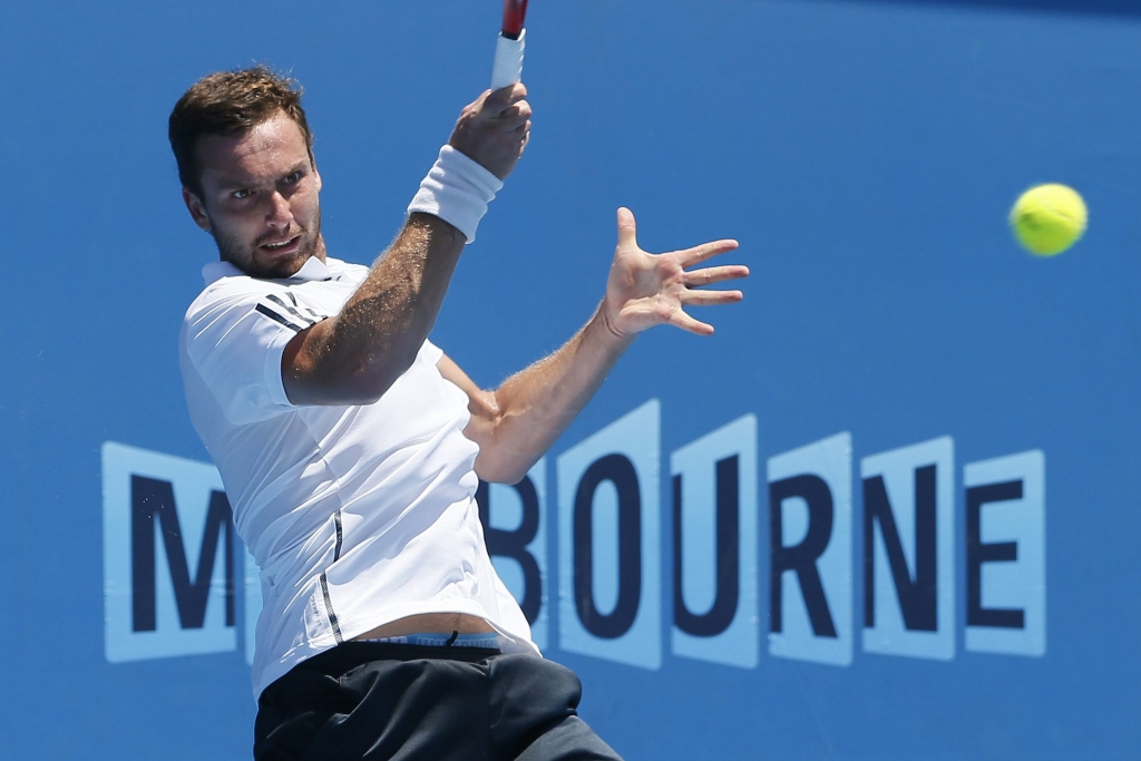 Gulbis trīs setos piekāpjas Kverijam un izstājas no Austrālijas atklātā čempionāta