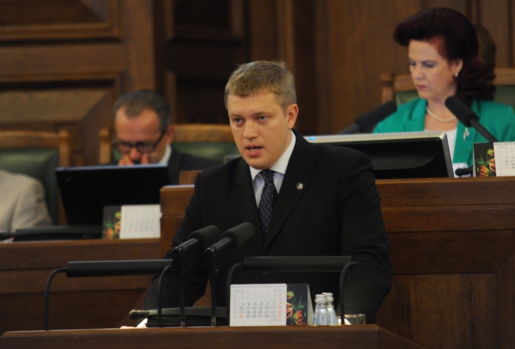 Neatkarīgajiem deputātiem dažāda attieksme pret Straujumas valdību