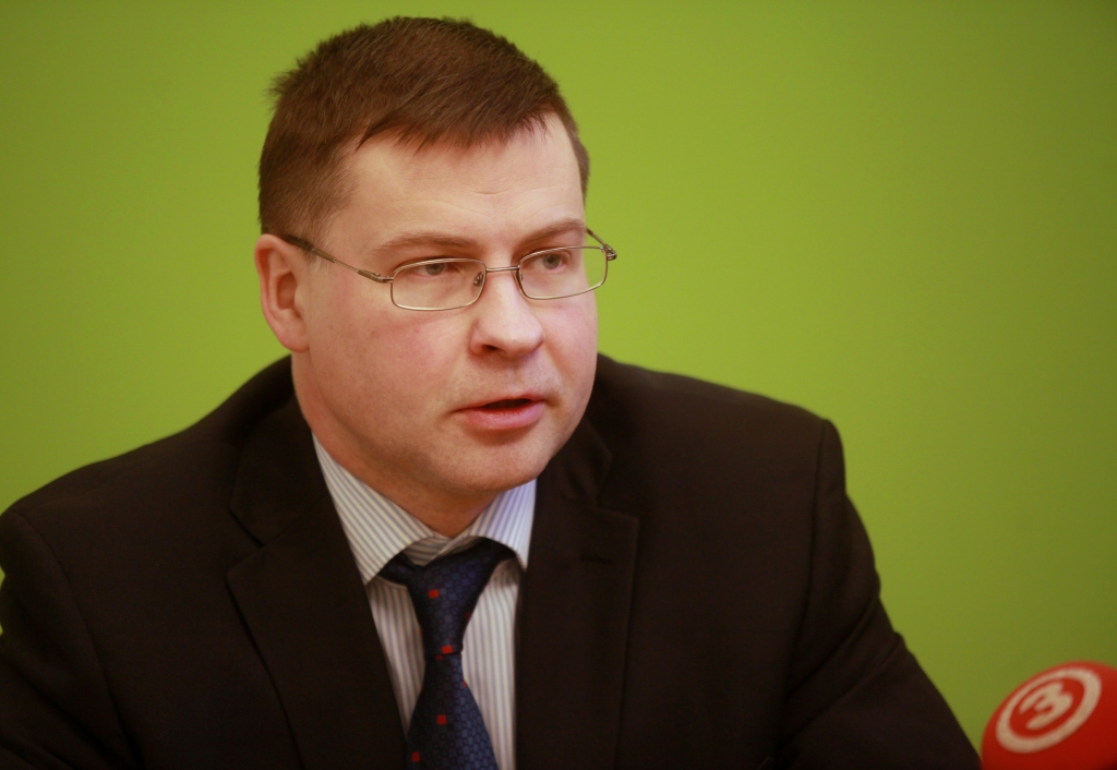 papildināts (12:33) - Vienotība oficiāli virza Dombrovski kā ETP kandidātu EK prezidenta amatam