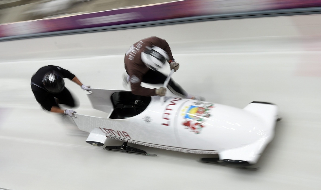 Svētdien Sočos: Pēdējais starts Rastorgujevam, sāk bobsleja cerības