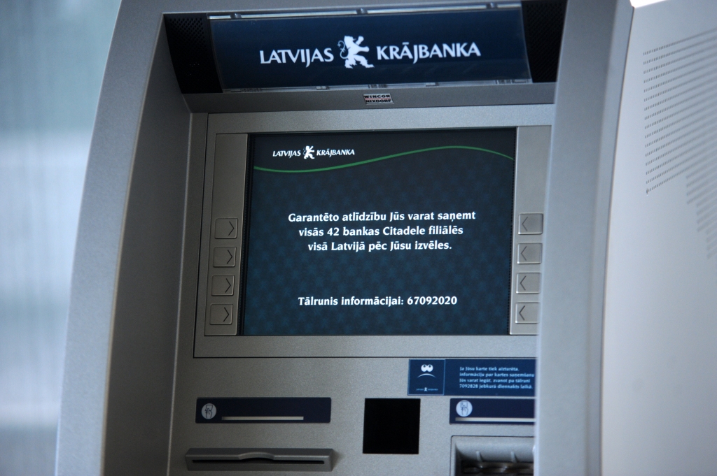 Parlamentārās izmeklēšanas komisijas loceklis: FKTK pilnvarnieku laikā no Krājbankas aizplūda 41,7 miljoni