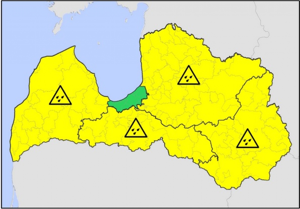 Brīdina par spēcīgu negaisu pēcpusdienā