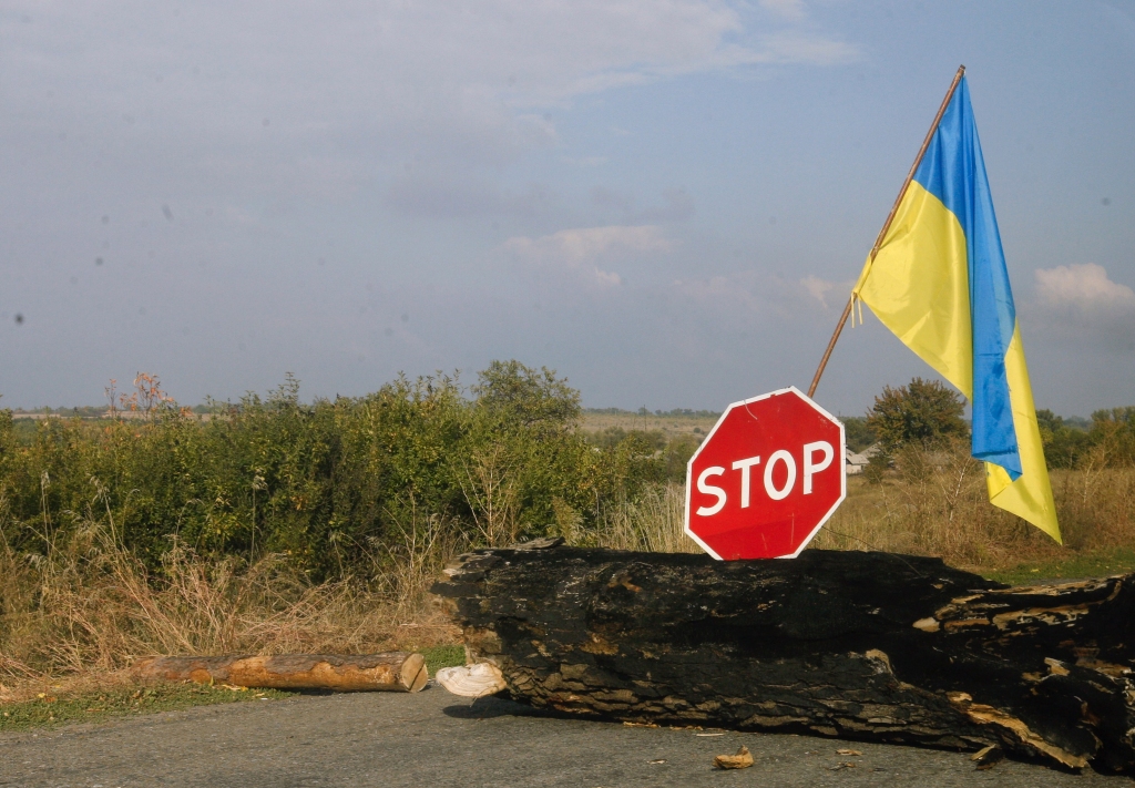 ES neapmierina Ukrainas pamiera īstenošanas gaita; sankcijas paliek spēkā