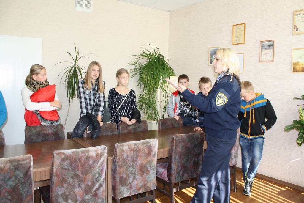 Skolēnus gaida arī Aizkraukles policijas iecirknī 