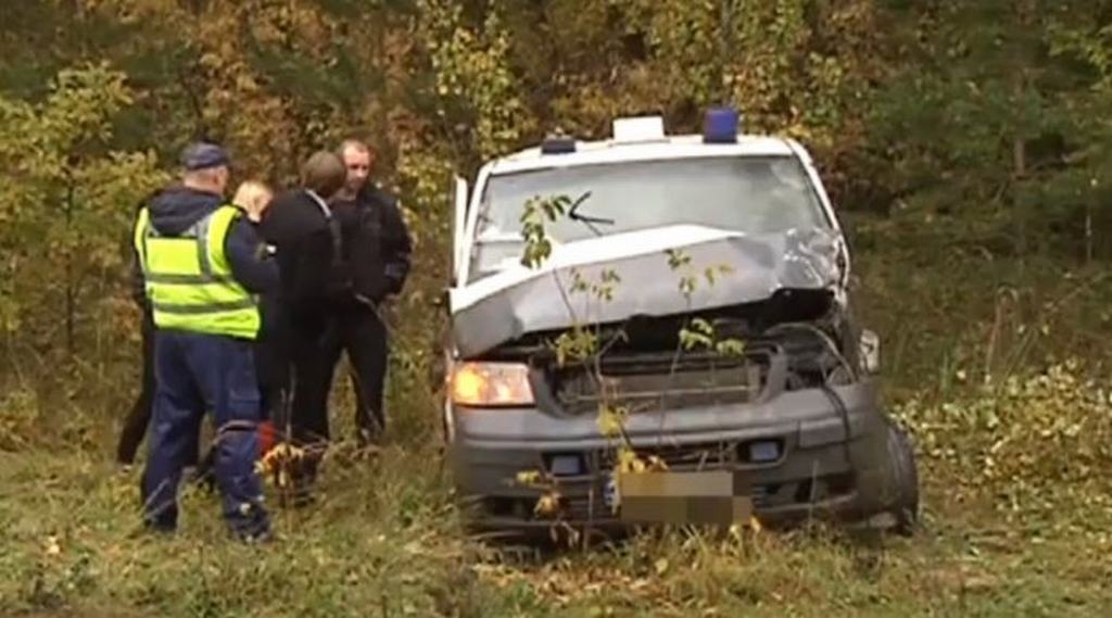 Avarējusi bankas «Citadele» inkasācijas automašīna (papildināts)