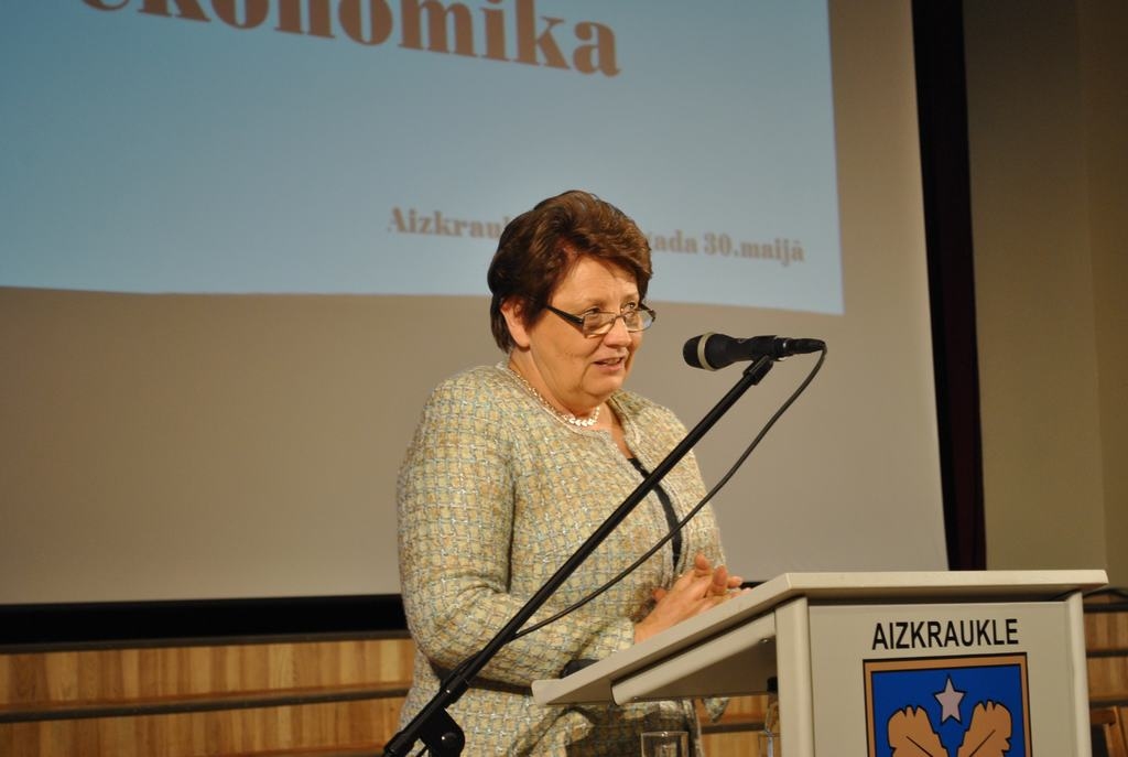 Lielākā daļa “Staburaga” portāla lasītāju Laimdotai Straujumai otrreiz valdības vadītājas amatu neuzticētu  