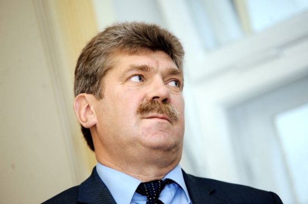 Reģionu alianses līderis Kaimiņam iedevis dzelteno kartīti