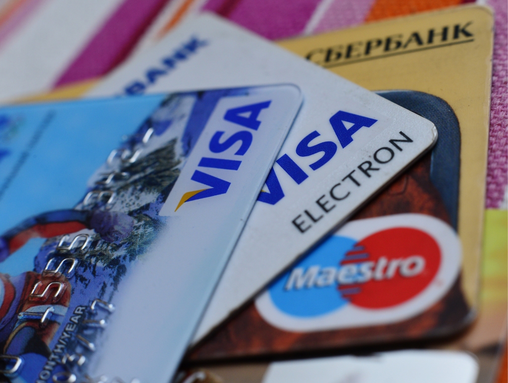 Visa un MasterCard aptur operācijas okupētajā Krimā