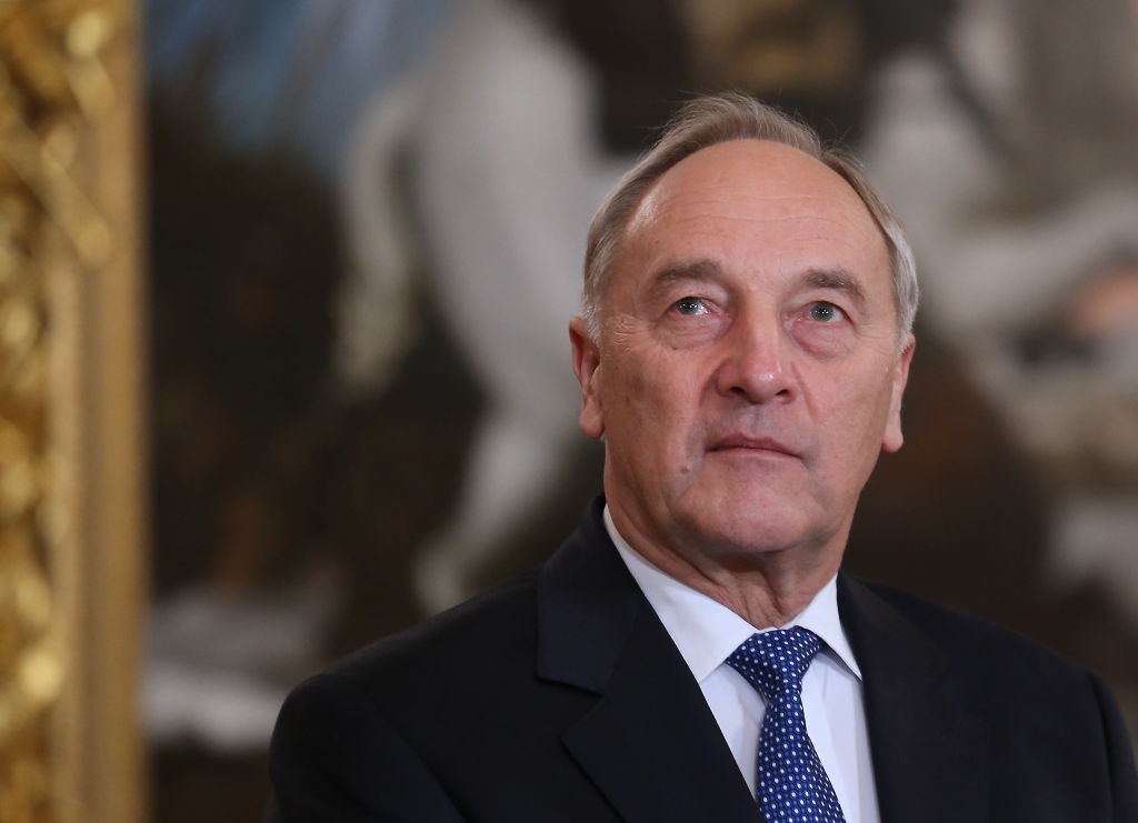 Prezidents Jaungadā novēl izvēlēties savu ceļu un nebūt pieticīgiem