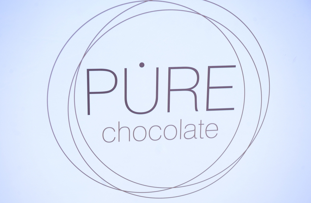 Vācijas uzņēmums tiesā prasa atzīt Pure Chocolate preču zīmes par spēkā neesošām