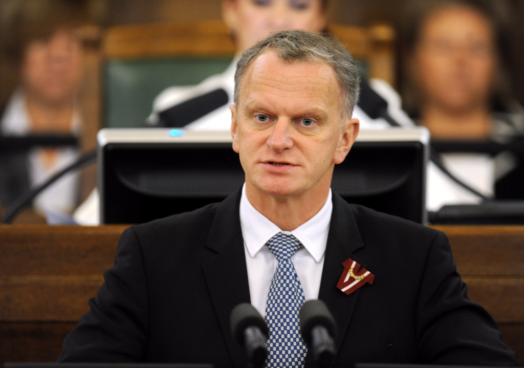 Valsts noslēpumi ar politisku piegaršu