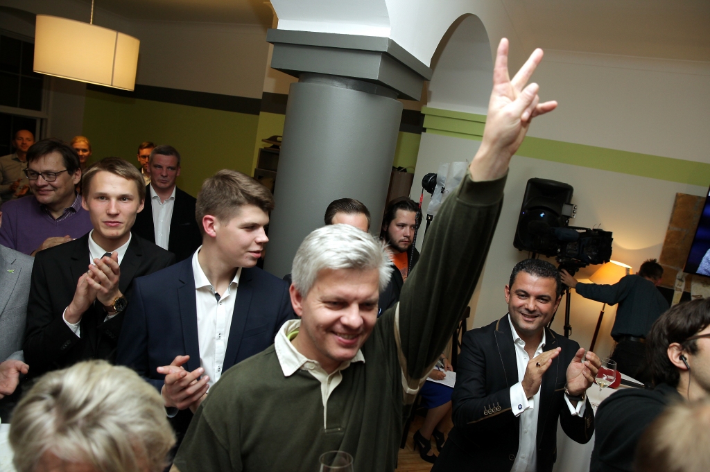 Spolītis izstāsies no Vienotības, bet deputāta mandātu nenoliks