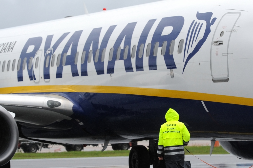 Liepiņš: Nevar subsidēt Ryanair uz citu aviokompāniju rēķina