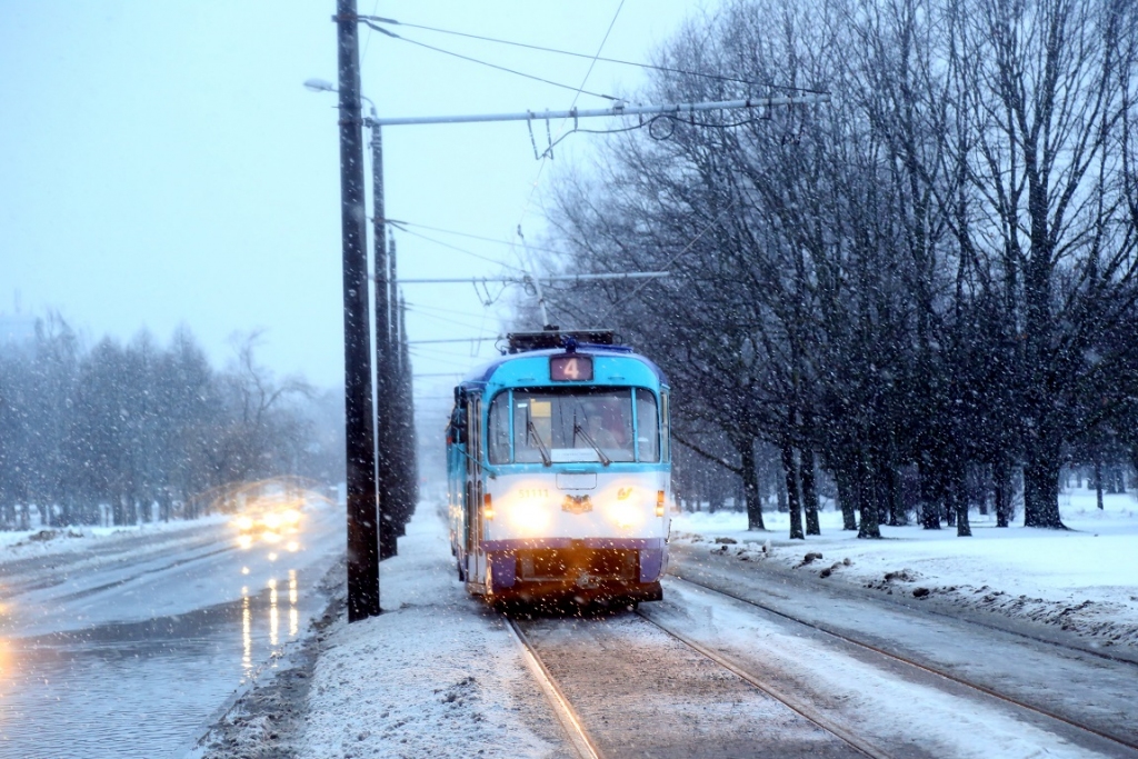 papildināts (14:18) - Vairumam pasažieru no februāra brauciens Rīgas sabiedriskajā transportā maksās 1,15 eiro