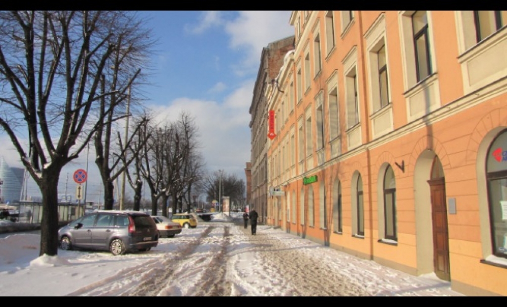 Sestdienas rītā izcēlies ugunsgrēks Vecrīgas hostelī Franks