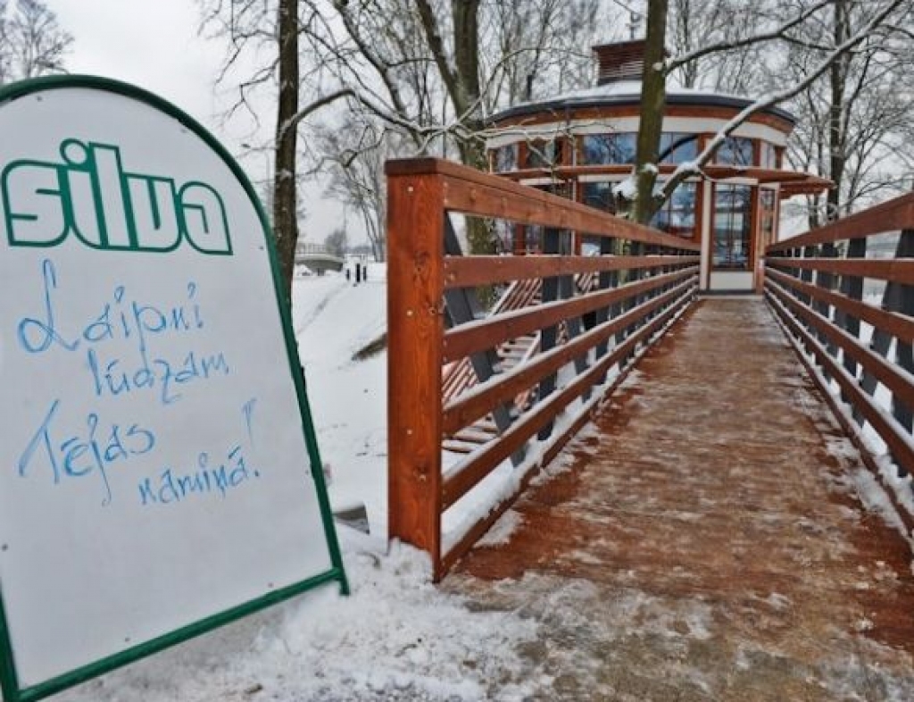 Jelgavā «gāž apkārt» jauno tējas namiņu
