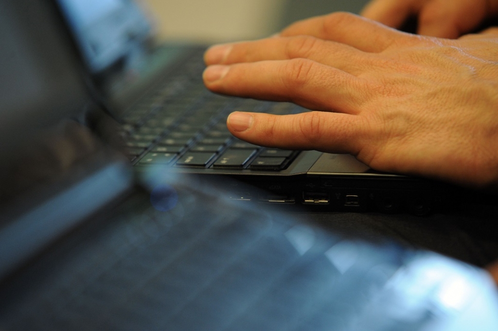 Brīdina par datorvīrusu mēstulēs par it kā nesamaksātu rēķinu