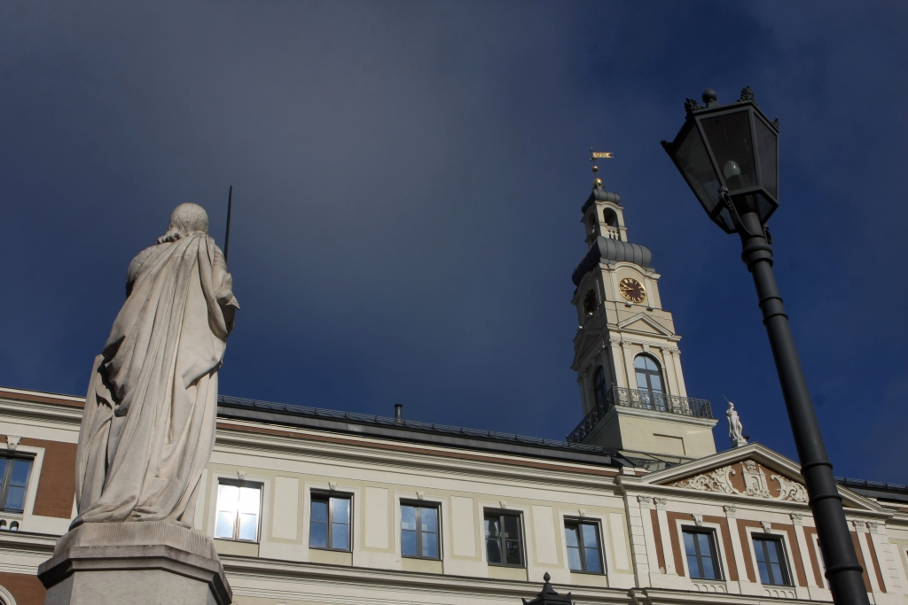 Rīgas dome apstiprina pašvaldības šā gada budžetu ar 55,6 miljonu eiro deficītu