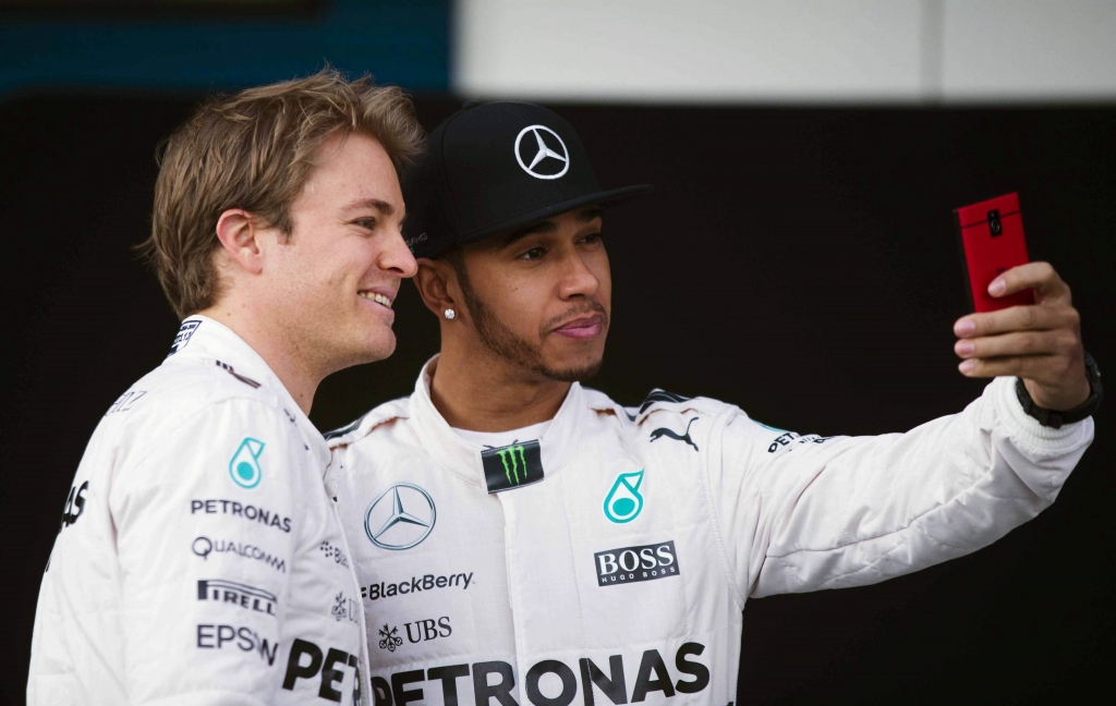 FOTO: Tuvojas šīssezonas Formula 1 karuselis