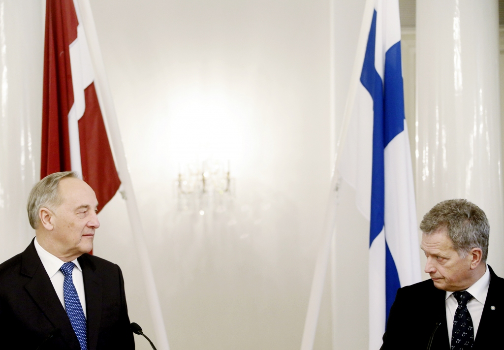 Sadoties rokās ar kaimiņiem