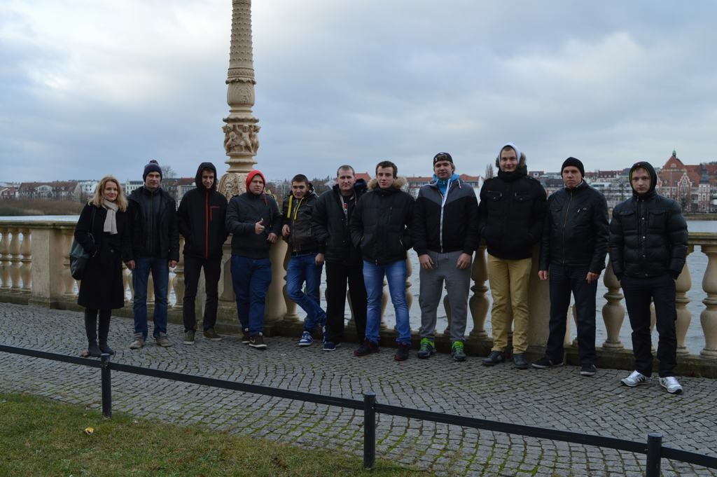 Jaunieši pārliecināti: valoda jāzina!