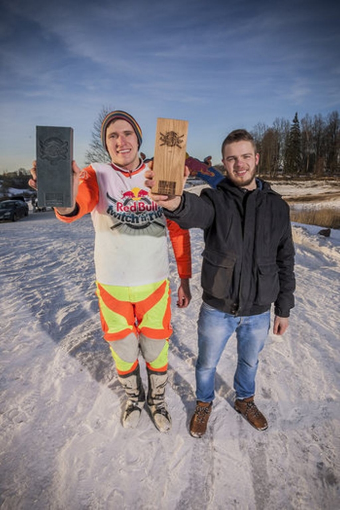 Ar lieliskiem sasniegumiem aizvadīta skijoringa sezona