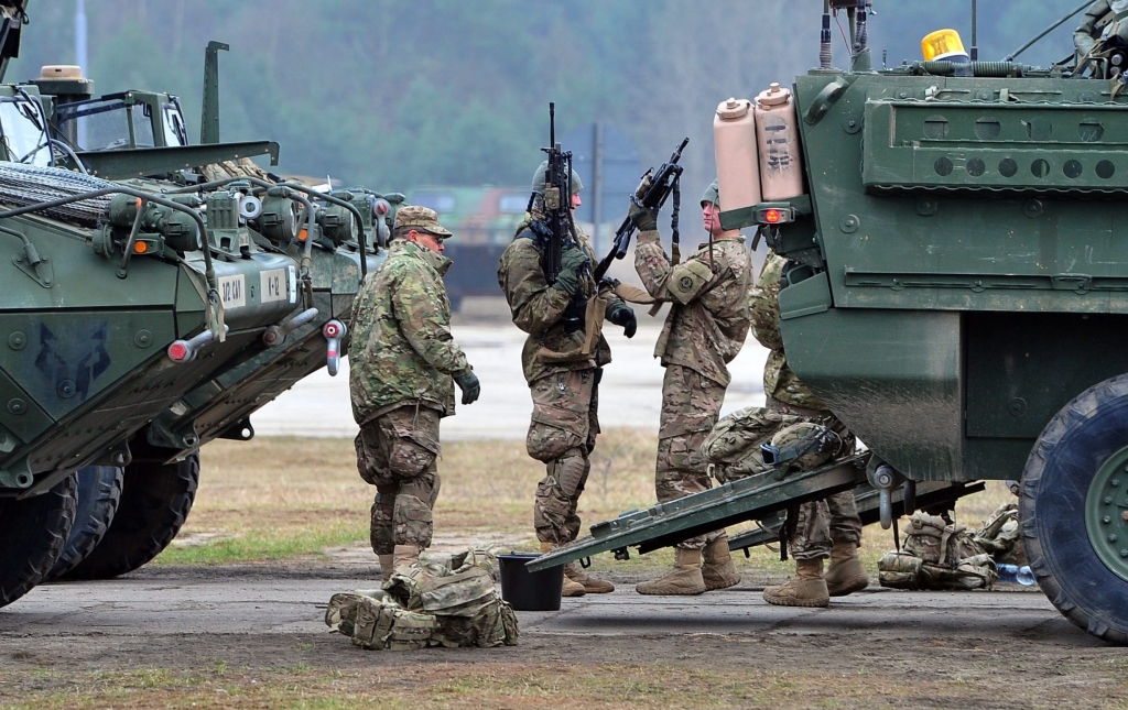 Baltijas valstu ārlietu ministri vienojas par ilgstošu un plašāku NATO klātbūtni
