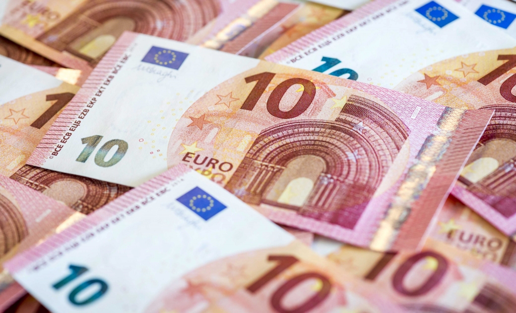 Bankas ievērojami audzējušas peļņu