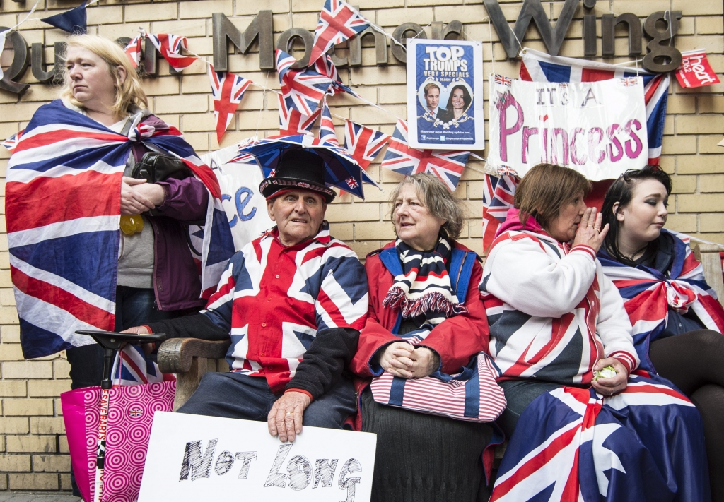 Briti līksmo - piedzimusi jauna Apvienotās Karalistes troņmantniece