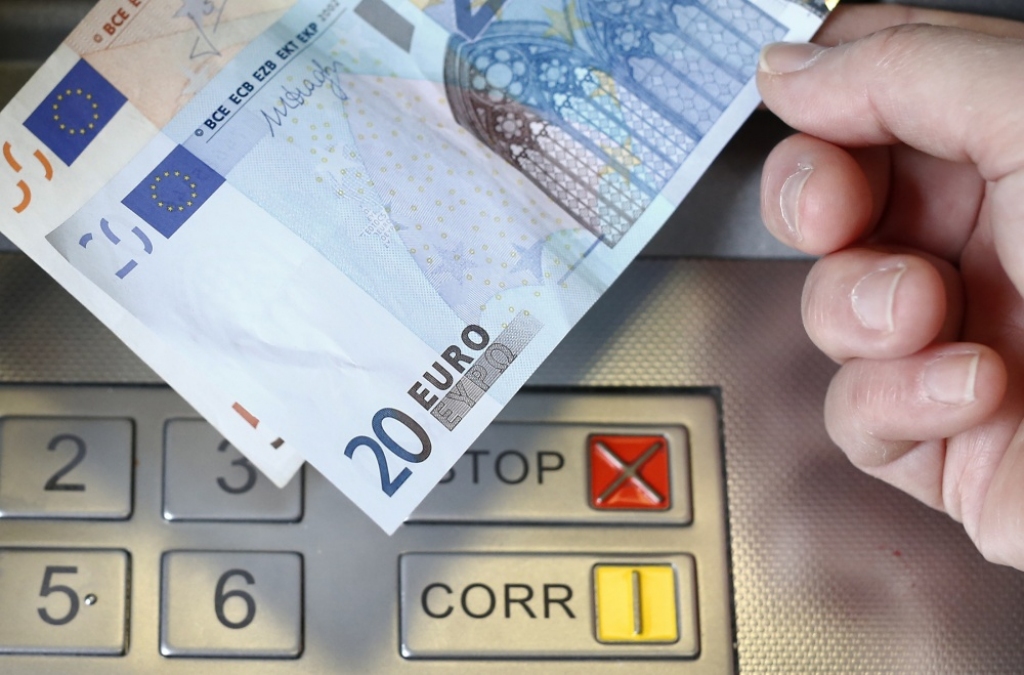 Banku klienti darbdienas beigās veiktus pārskaitījumus saņems ātrāk