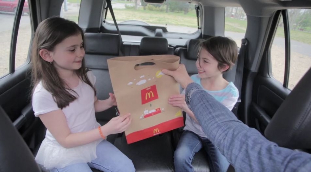 Jaunais McDonald's iepakojums atvieglos ēšanu, esot ceļā