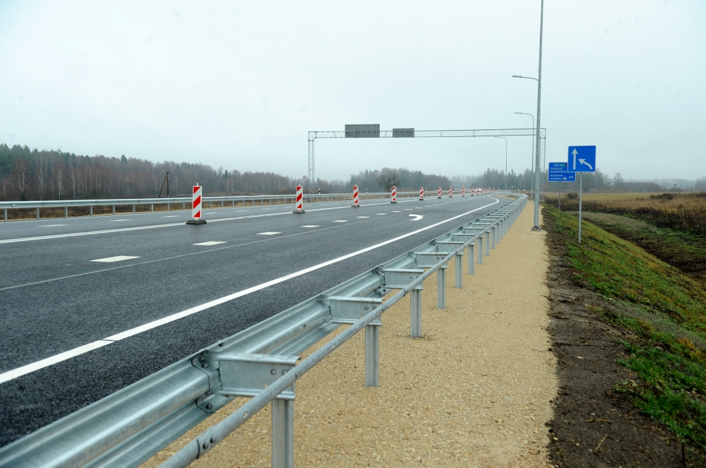 Uz autoceļiem Tīnūži–Koknese un Ludza–Nirza šovasar ar 100km/h nedrīkstēs braukt