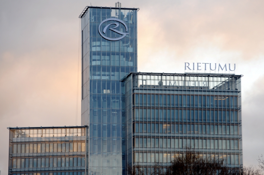 Rietumu bankai jāmaksā 35 tūkstošu eiro sods