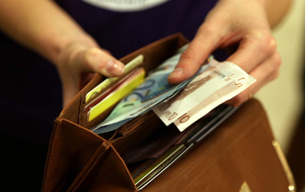 67% Latvijas iedzīvotāju rastos sarežģījumi segt neparedzētus izdevumus 230 eiro apmērā