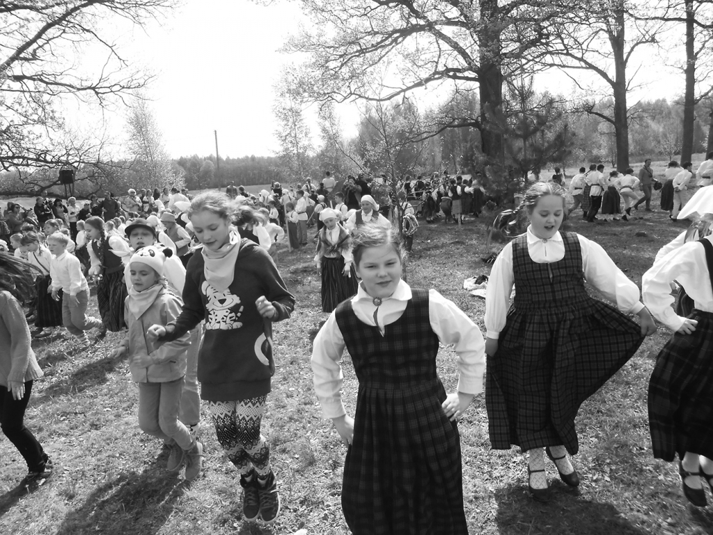 “Tīne” mēģina memoriālajā muzejā “Billītes”