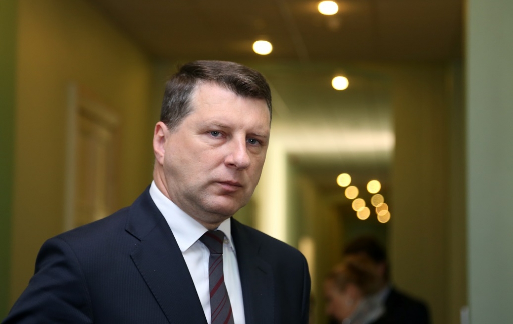 Vējoni Valsts prezidenta vēlēšanām piesaka ZZS deputāti un Āboltiņa