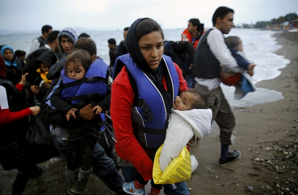 EK vēlas no Itālijas un Grieķijas uz citām ES valstīm pārvietot 40 000 nelegālo imigrantu