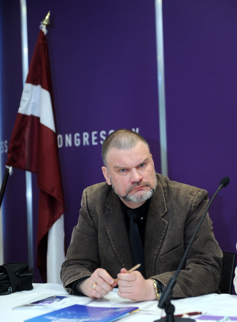 papildināts (18:14) - DP veikusi kratīšanu Nepilsoņu kongresa aktīvista Graudiņa dzīvesvietā