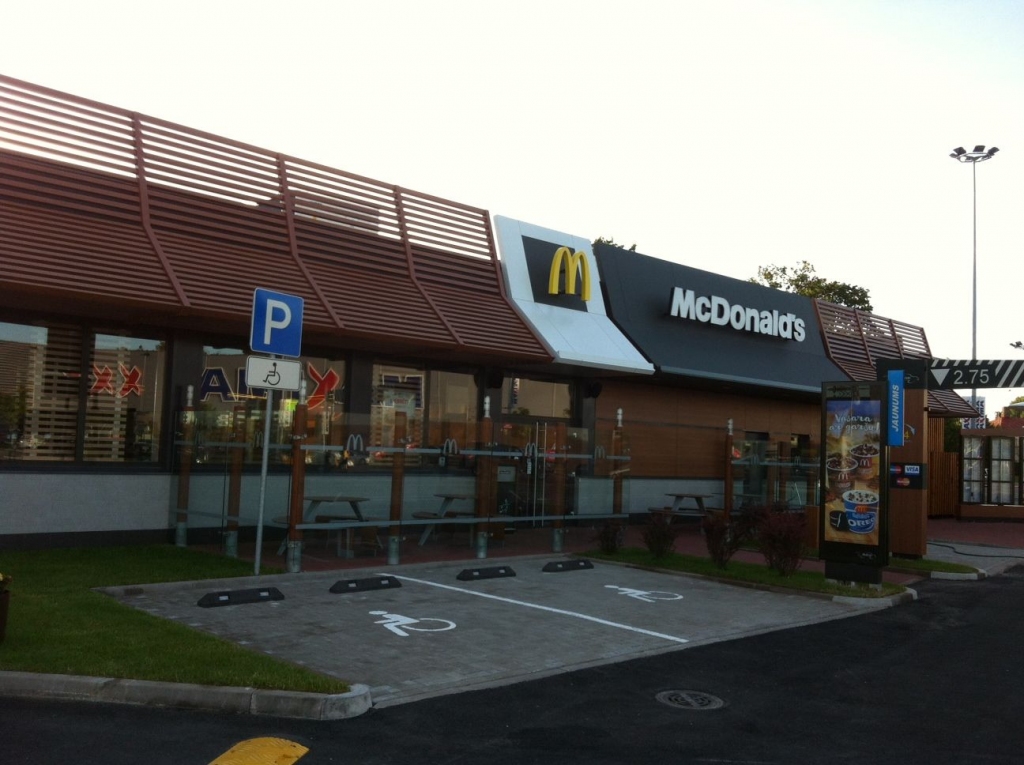 Papildināts - McDonald’s jaunais Rīgas restorāns ekspluatācijā pieņemts tikai šodien