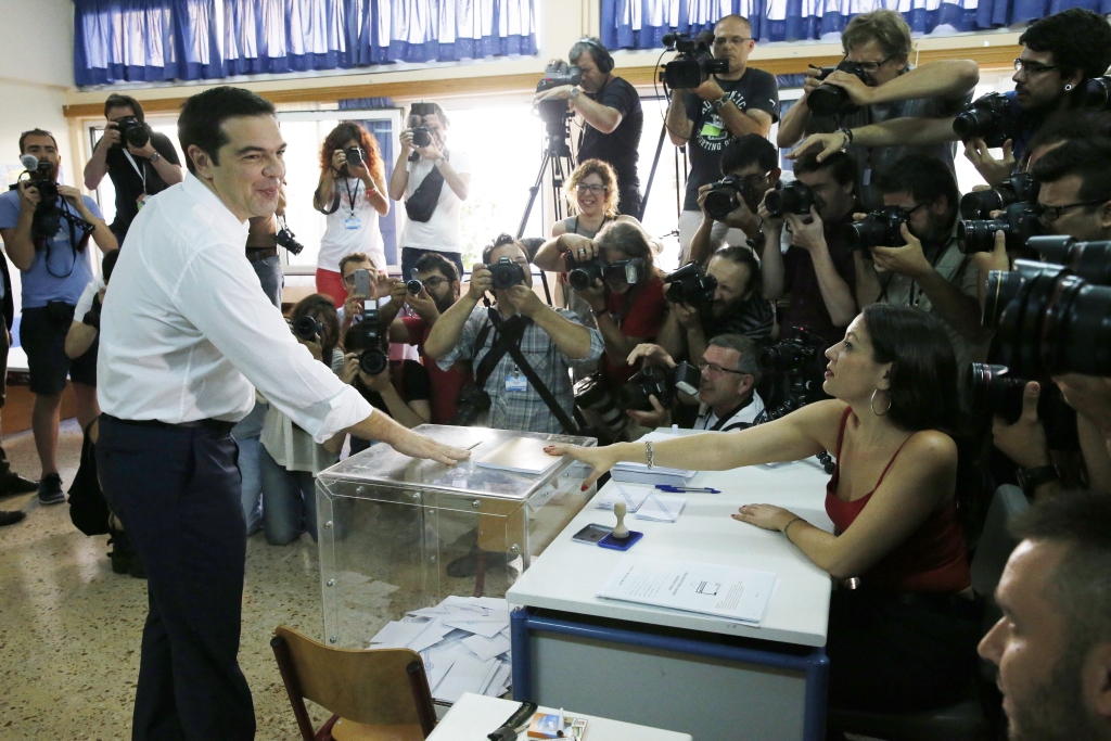 Grieķijas referenduma iznākums pagaidām grūti prognozējams