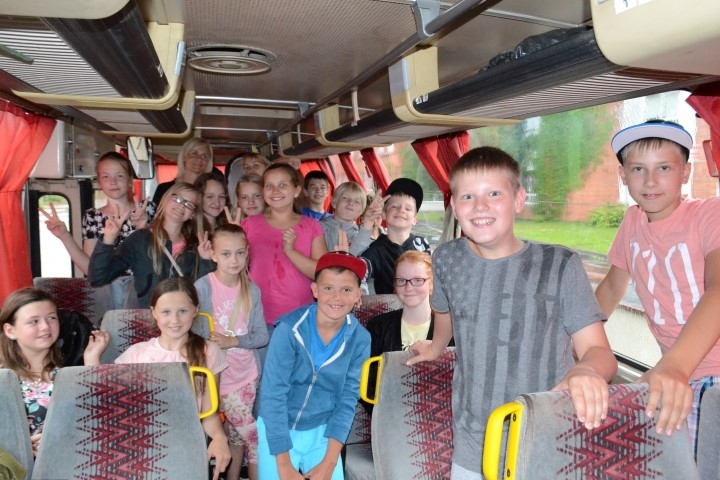 Svētku dalībnieki dodas uz Rīgu