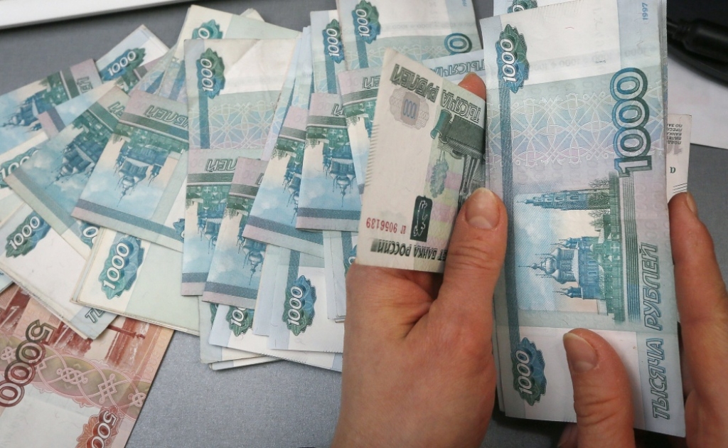 Krievijas rubļa vērtība turpina kritumu