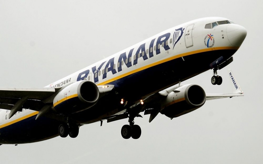 Ryanair apsver iespēju mainīt darbības stratēģiju