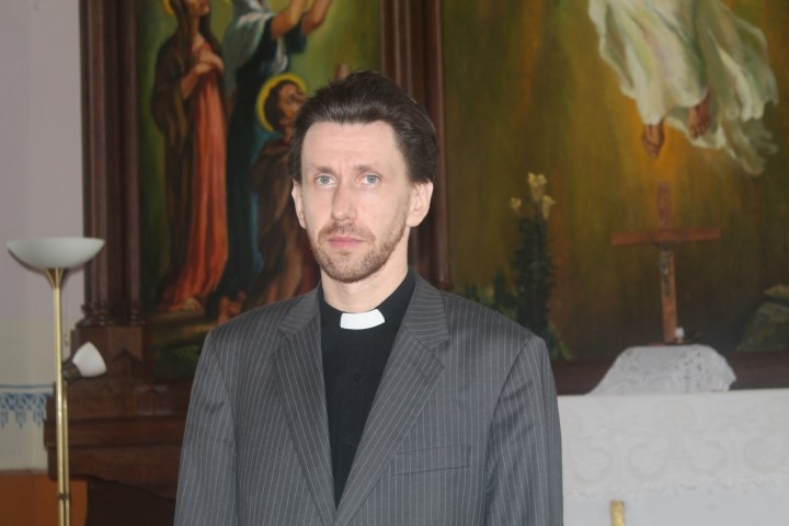 “Baznīca nav svēto muzejs”