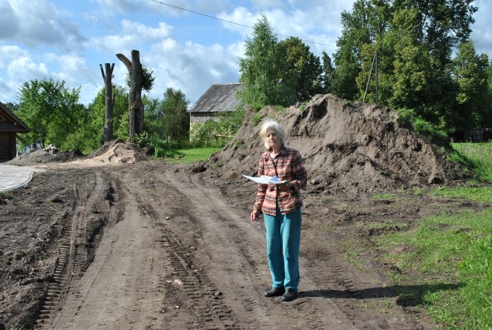 Ja kaimiņš uzcels sētu, būs jālido pa gaisu vai jābrauc pāri dārzeņu vagām